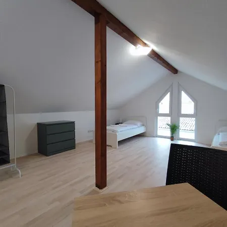 Monter24- Kk76 Ferienwohnung / Perfekt Fuer Businessreisende & Monteure, Zentral 4 Personen, 2 Zimmer Apartman *
